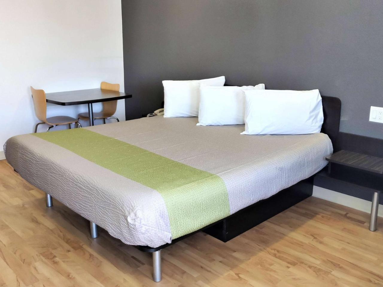 Studio 6-Fresno, Ca - Extended Stay Pinedale Екстериор снимка