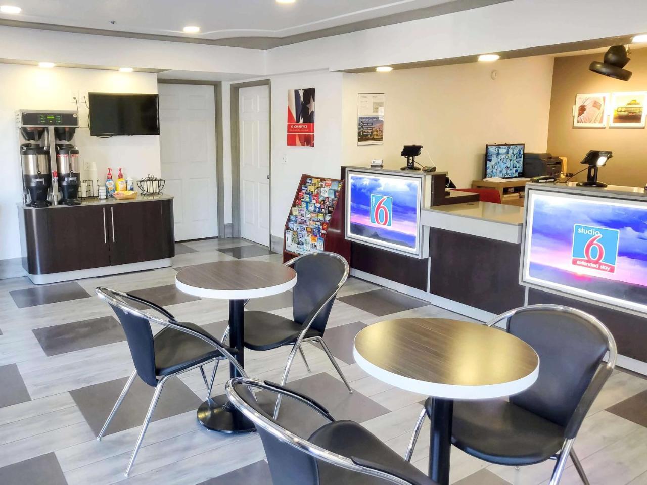 Studio 6-Fresno, Ca - Extended Stay Pinedale Екстериор снимка