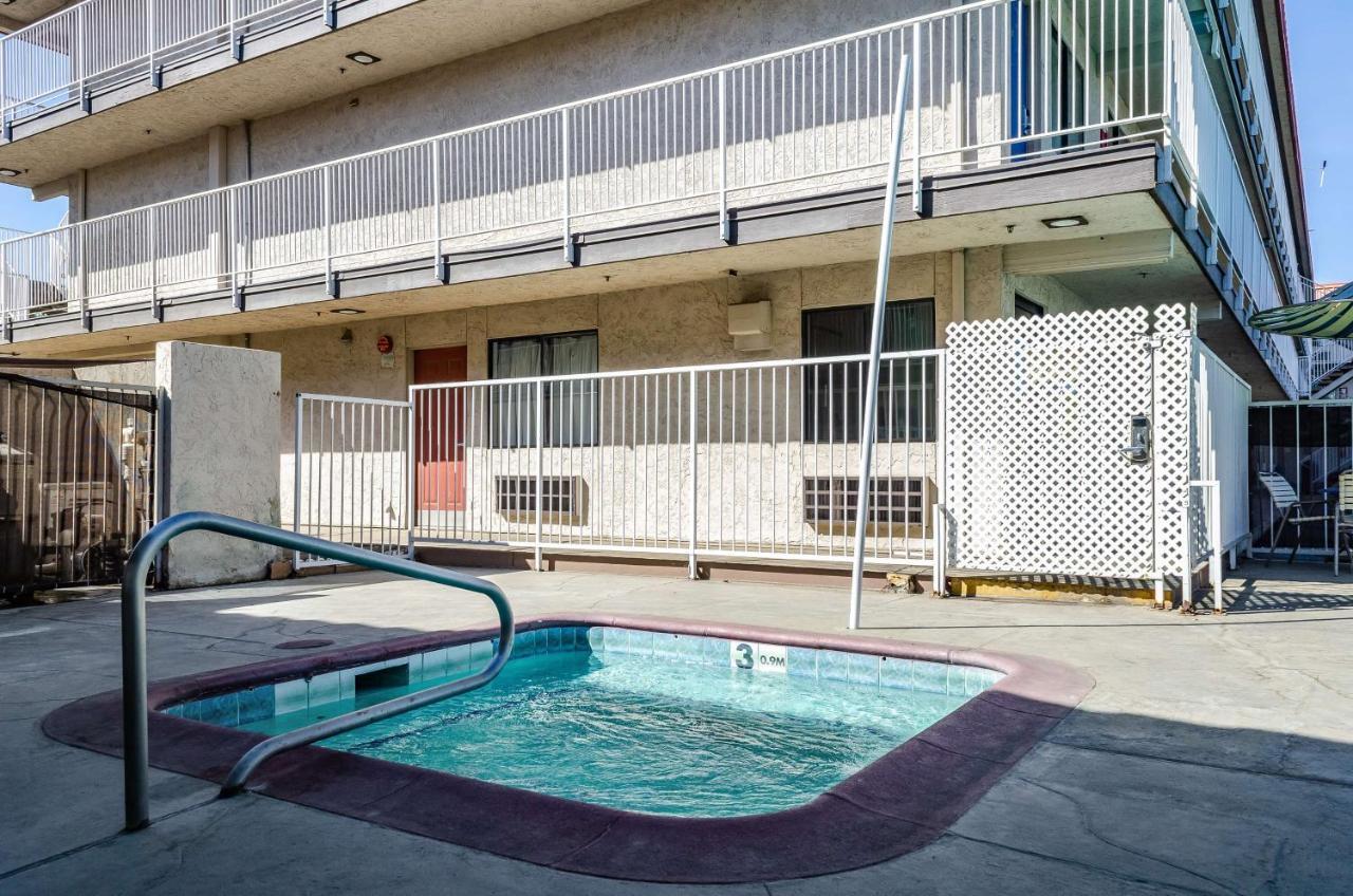 Studio 6-Fresno, Ca - Extended Stay Pinedale Екстериор снимка