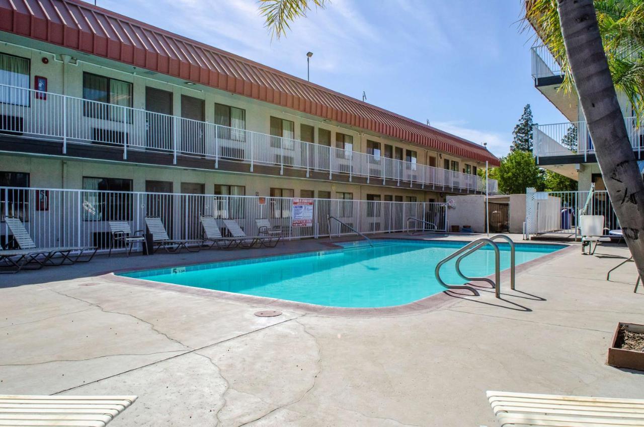 Studio 6-Fresno, Ca - Extended Stay Pinedale Екстериор снимка